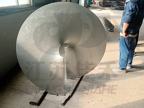 Small Bore Screw Flight